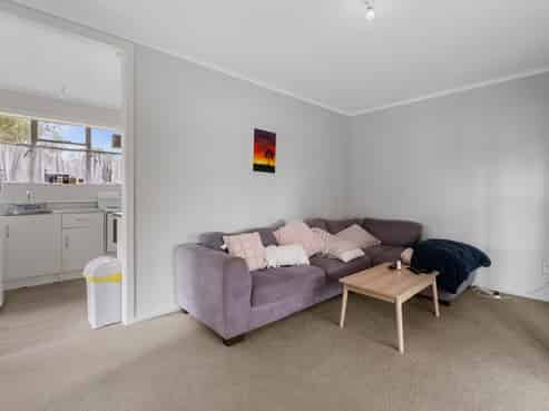 B/4 Cooper Avenue , Holdens Bay