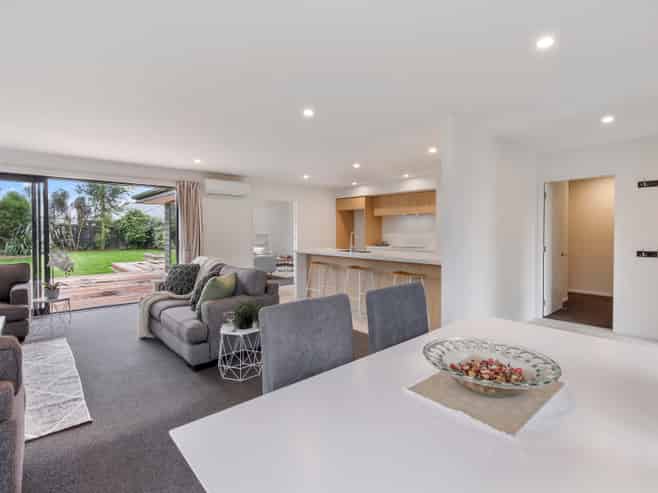 6 Full Moon Lane, Rolleston