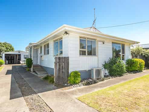 25 Carson Street, Castlecliff