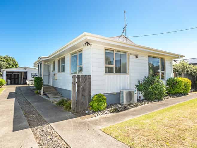 25 Carson Street, Castlecliff