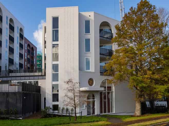 304/1817B Great North Road, Avondale