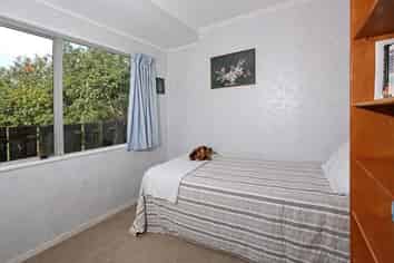 2/4 Northall, New Lynn