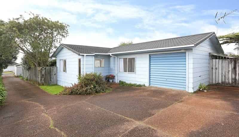 2/4 Northall, New Lynn