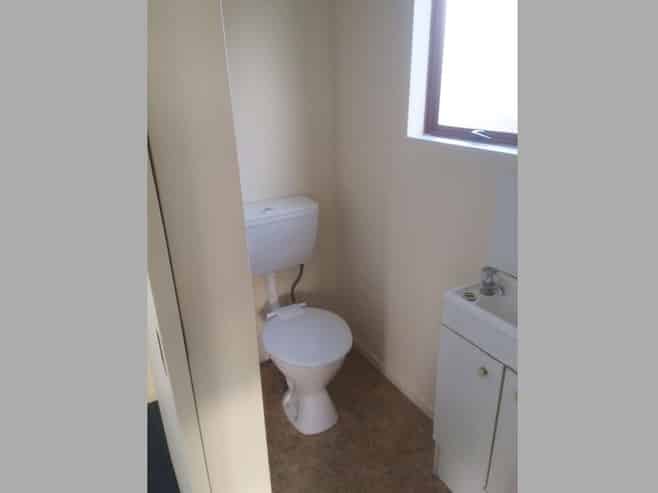 4/16 St Leonards Road, Kelston