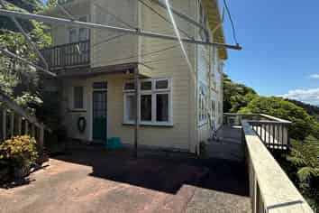 B/31 Mt Pleasant Rd, Aro Valley