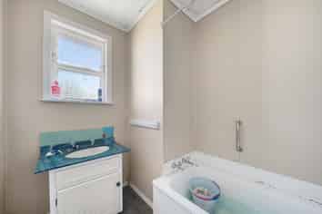 48 New York Street, Martinborough