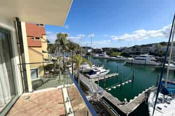 52 Harbour Village Drive, Gulf Harbour