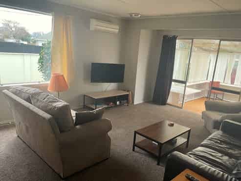 328 Clyde Rd , Bryndwr