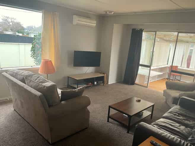 328 Clyde Rd , Bryndwr