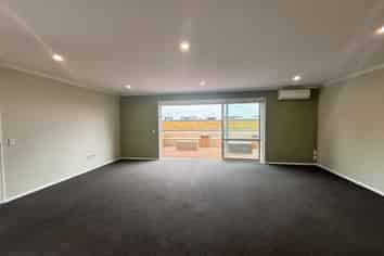 8/43 Waltham Road, Sydenham