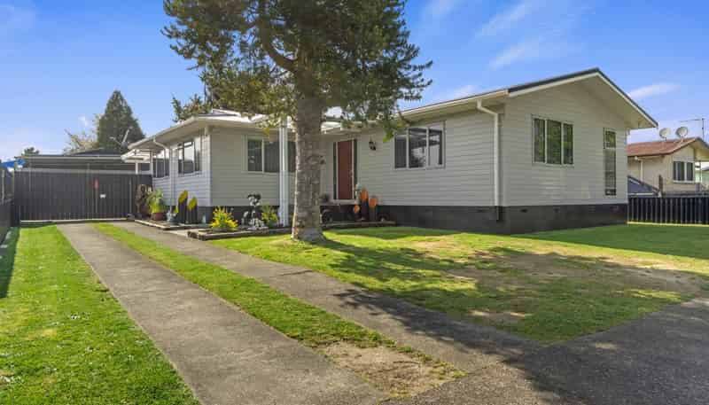 74 Oakfield Crescent, Pukete