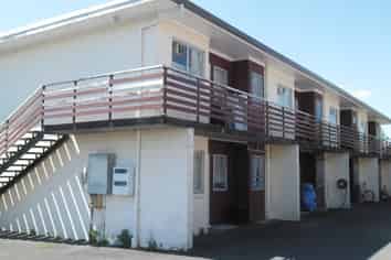 1/90 MacFarlane Street, Hamilton East