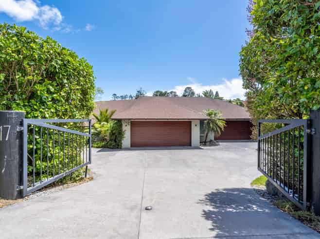 17 Pearson Road, Whitford