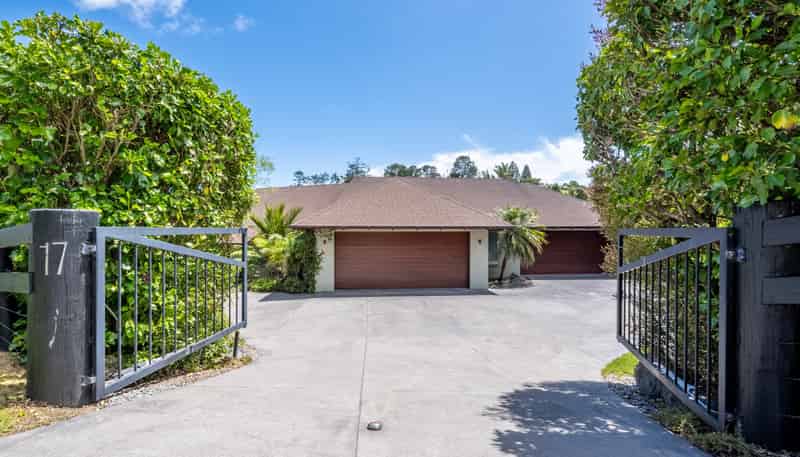 17 Pearson Road, Whitford