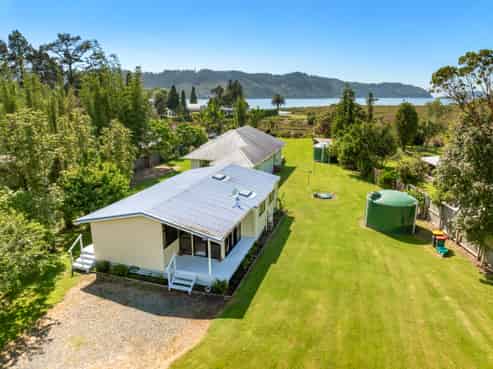 488 Tairua Road, Whangamata