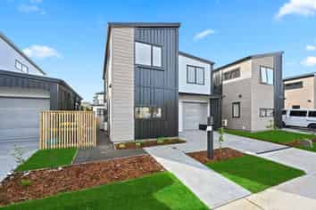 68 Jacks Landing Drive, Hamilton Lake