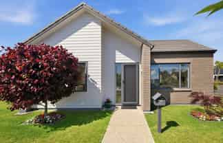 5 Lanyard Street, Pyes Pa