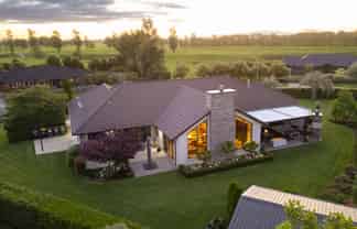 14 Shadbolt Drive, Cambridge