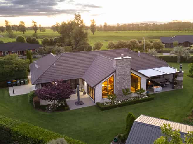 14 Shadbolt Drive, Cambridge