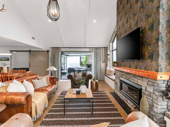 14 Shadbolt Drive, Cambridge