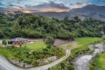 82 Glentui Bush Road, Oxford