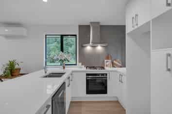 82 Glentui Bush Road, Oxford