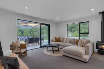 82 Glentui Bush Road, Oxford