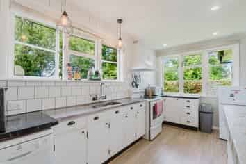 19 Willis Street, Bader