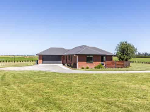 2217 Old West Coast Road, Kirwee