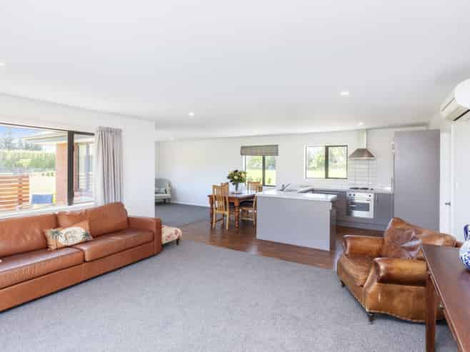 2217 Old West Coast Road, Kirwee