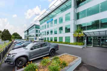 EXCEPTIONAL ELLERSLIE OFFERING
