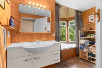 1638 State Highway 12, Paparoa