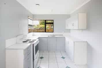 107 Tremaine Avenue, Westbrook