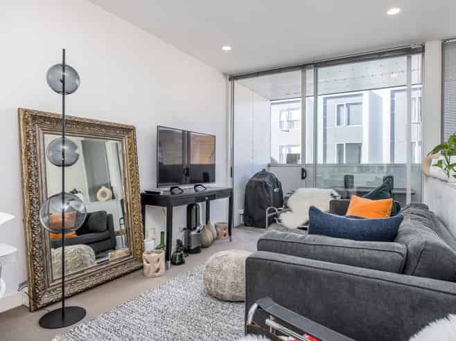 18M Fisher-Point Drive, Auckland Central