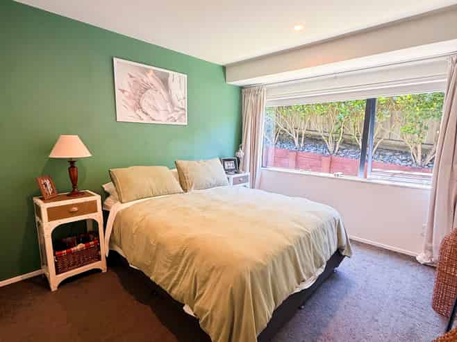 2/128 Brian Crescent, Stanmore Bay