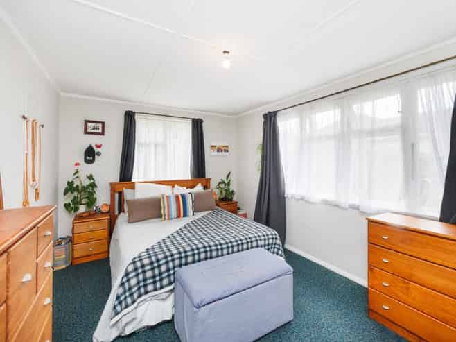 3 Collins Crescent, Feilding
