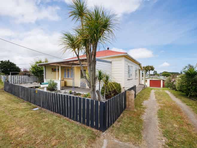 88 Avenue Road, Foxton