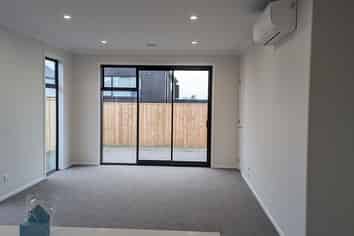 38 Earp Crescent, Chartwell