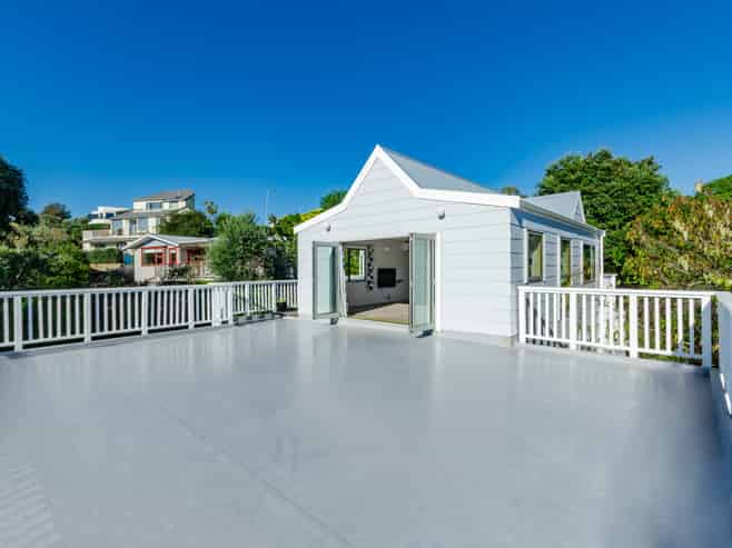 11 Hicks Crescent, Waikanae Beach