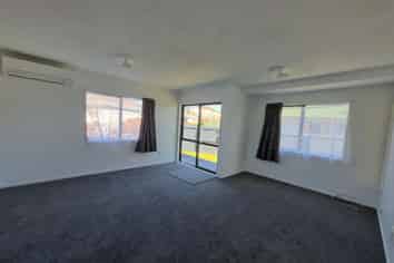 8A Wha Street, Maeroa