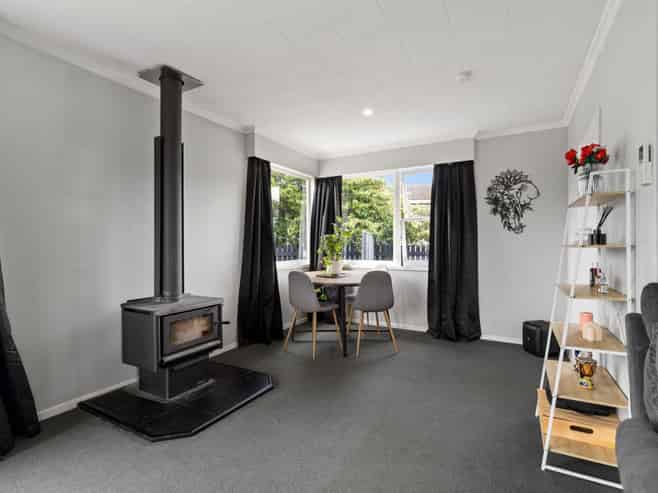 49 Kimberley Grove, Westbrook