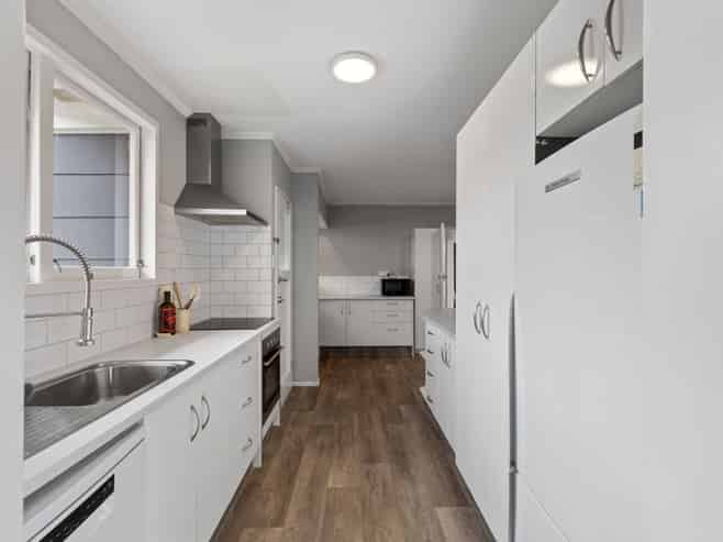 49 Kimberley Grove, Westbrook