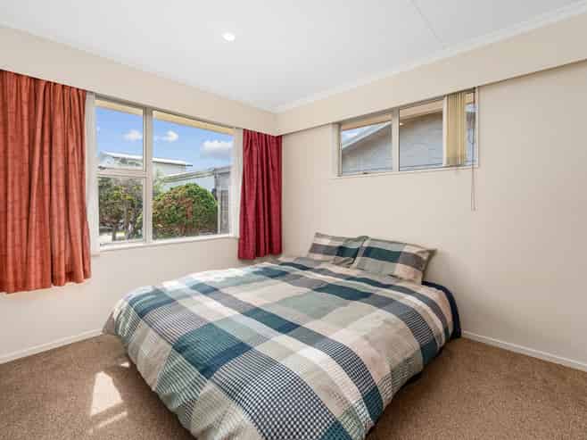 11 Chippendale Crescent, Highbury