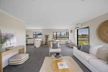 1 Ladywood Road, Bay View