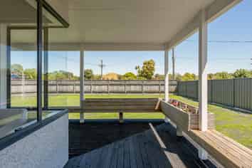 1 Ladywood Road, Bay View