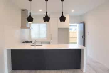 a/19 Madden Avenue, Huapai