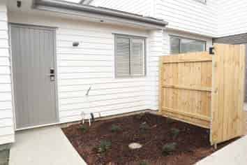 a/19 Madden Avenue, Huapai