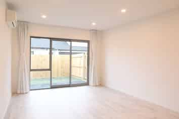 a/19 Madden Avenue, Huapai