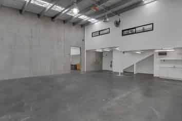 Modern Bromley Industrial