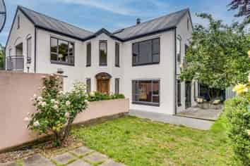 2/155 Yaldhurst Road, Upper Riccarton